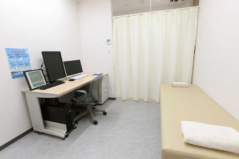 診察室1